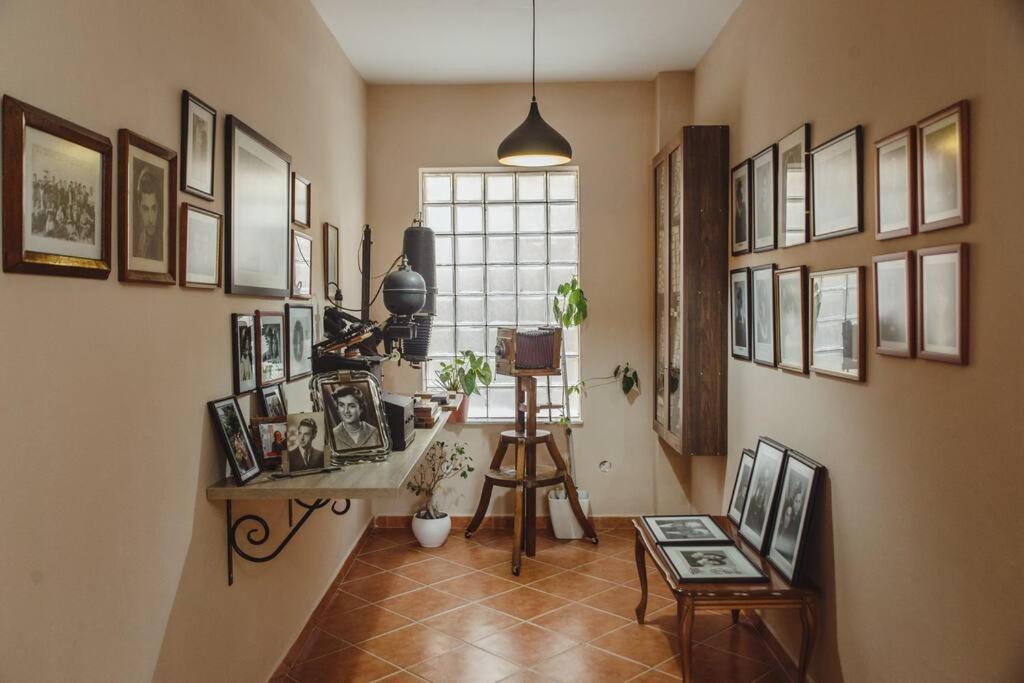 Rare With Private Parking & Garden * Durrës